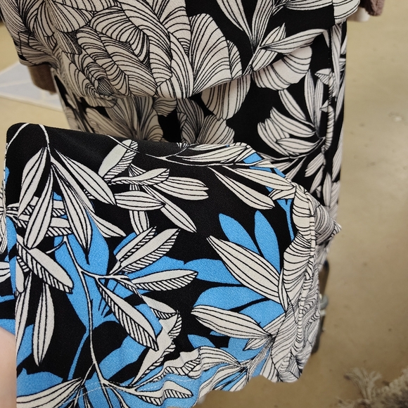 Alchemy Thread floral jumpsuit 2x - Picture 4 of 8